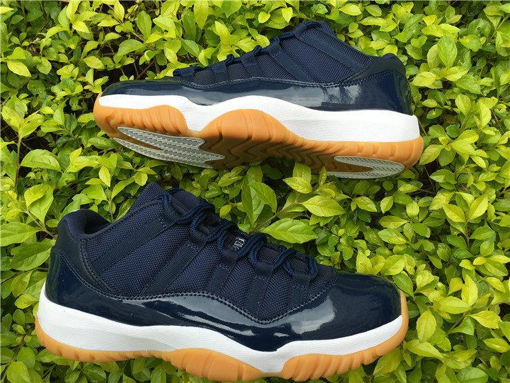 Air Jordan 11 Low Navy Gum Shoes