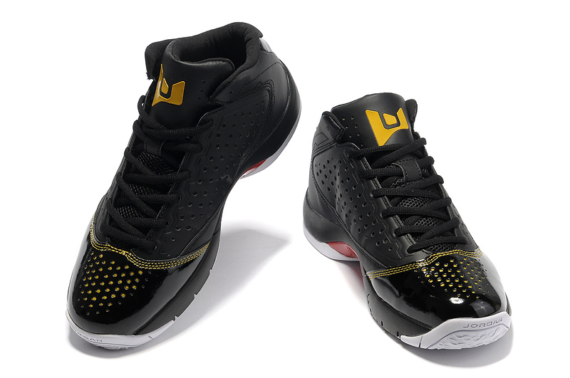 Classic Jordan Wade 2 Black Yellow Shoes