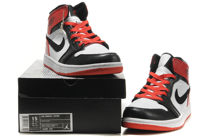 Air Jordan Retro 1 Red White Black